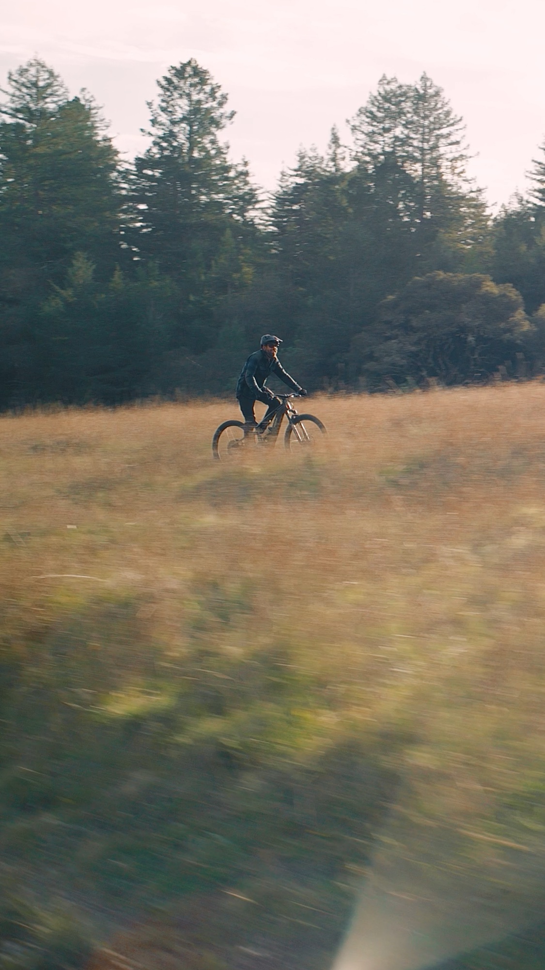First review still from Camouflage